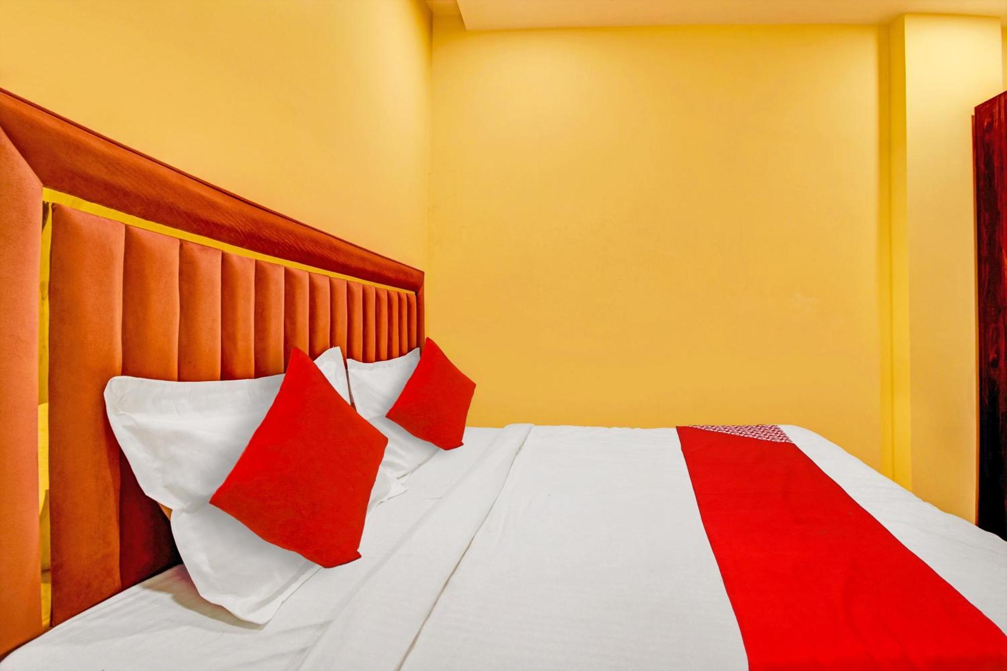 Hotel O Friendship Inn Delhi  Luaran gambar